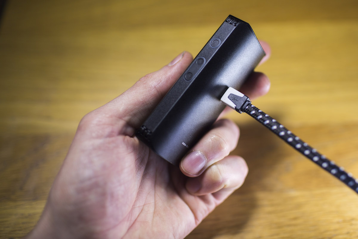 DaVinci IQ - USB charging